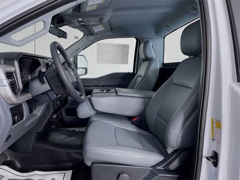 New 2025 Ford F350 XL w/ XL Chrome Package image 19