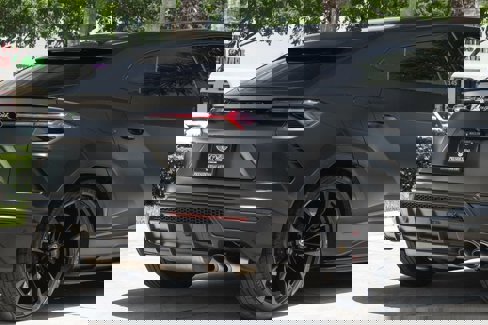 Used 2021 Lamborghini Urus image 7