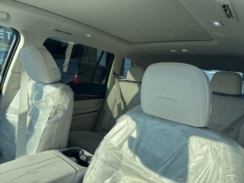 New 2026 Buick Enclave Avenir w/ Super Cruise Package image 11