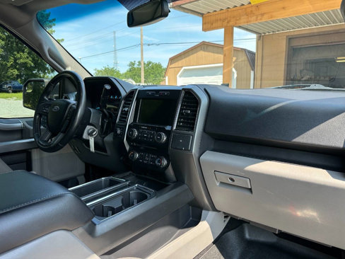 Used 2018 Ford F150 XLT w/ Equipment Group 302A Luxury image 14