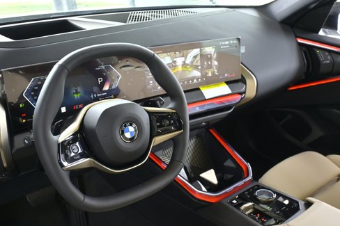 New 2025 BMW X3 xDrive30i w/ Premium Package image 16