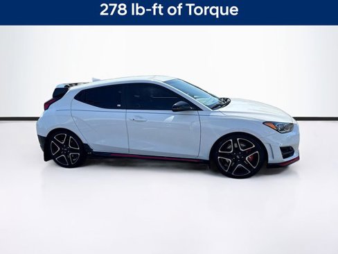 Used 2021 Hyundai Veloster N image 9