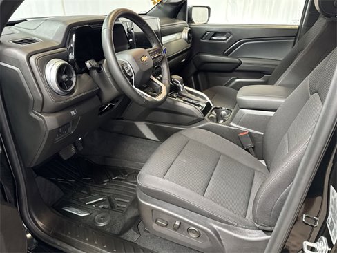 Used 2025 Chevrolet Colorado LT w/ Advanced Trailering Package image 11