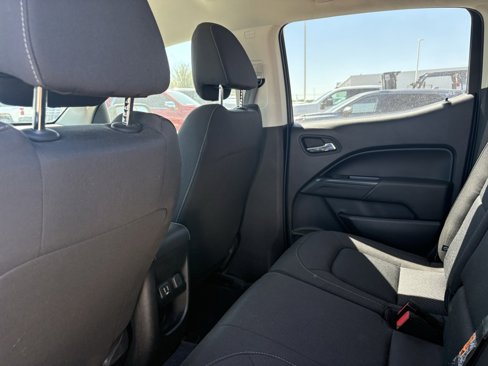 Used 2019 Chevrolet Colorado LT w/ LT Convenience Package image 8