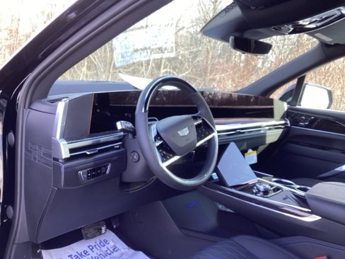 New 2025 Cadillac Escalade IQ Luxury 1 w/ Smart Trailering package image 19