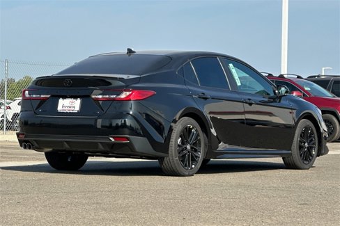 New 2026 Toyota Camry SE image 4