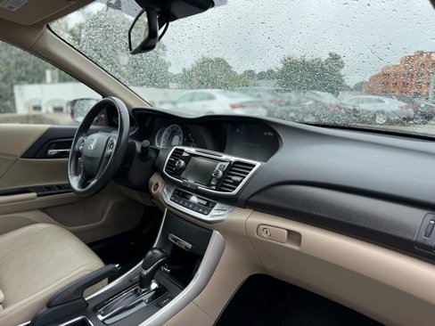 Used 2015 Honda Accord EX-L image 17