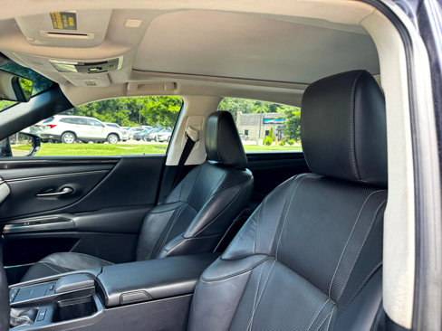 Used 2019 Lexus ES 350 image 14