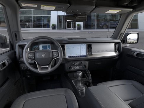 New 2025 Ford Bronco Outer Banks w/ Sasquatch Package image 9