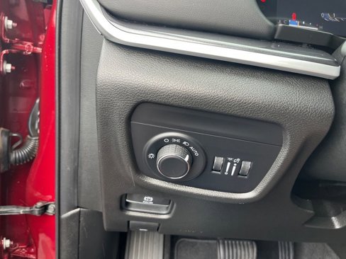 Used 2021 Jeep Grand Cherokee L Laredo image 29