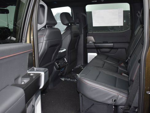 New 2025 Ford F350 Lariat w/ Black Appearance Package image 5