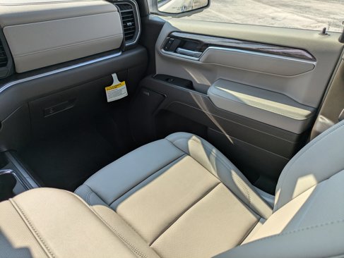 New 2026 Chevrolet Silverado 1500 LTZ w/ LTZ Convenience Package II image 17