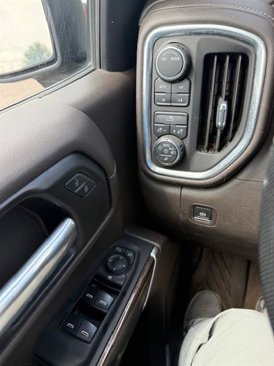 Used 2021 Chevrolet Silverado 1500 LT image 24