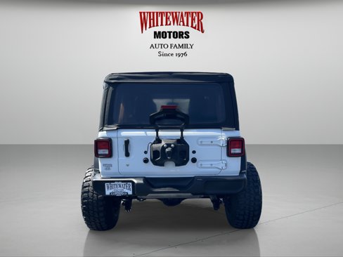 Used 2019 Jeep Wrangler Unlimited Sport image 4