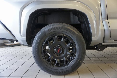 New 2025 Toyota Tacoma SR5 image 31