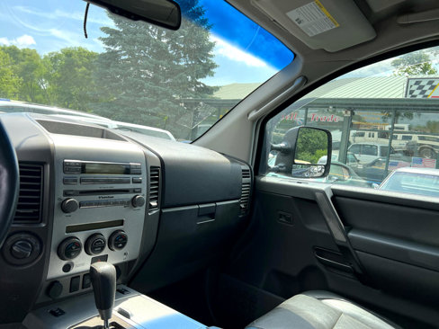 Used 2006 Nissan Titan LE w/ (T01) Tow Pkg image 9