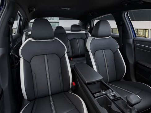 New 2025 Kia K5 GT-Line image 15