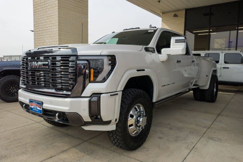 Used 2025 Ford F450 King Ranch w/ Snow Plow/Camper Package image 54