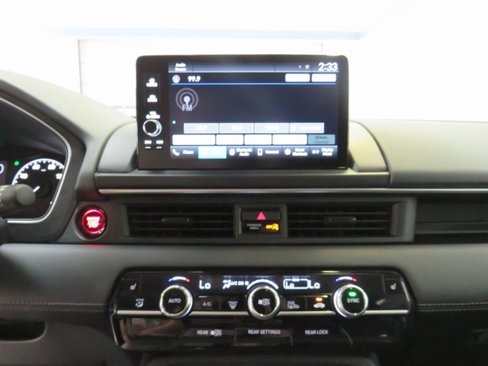 New 2025 Honda Pilot EX-L image 4