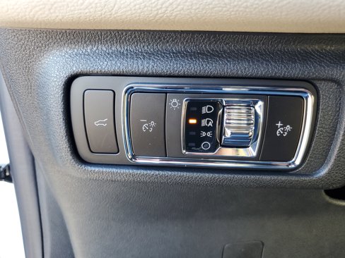 New 2026 Lincoln Corsair Premiere image 14