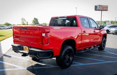 Used 2022 Chevrolet Silverado 1500 LT Trail Boss w/ Bed Protection Package image 30