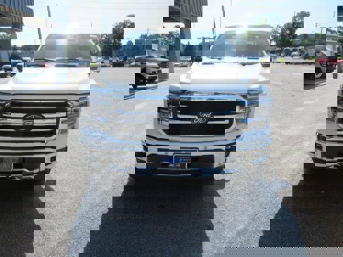 New 2025 Ford F150 Lariat w/ Equipment Group 501A Mid image 8