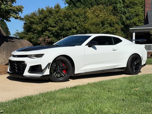 Used 2018 Chevrolet Camaro ZL1 image 8