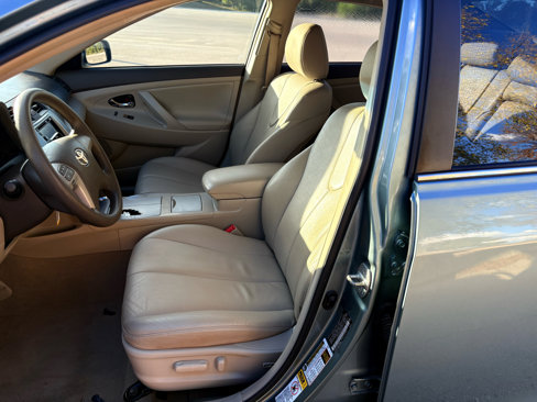 Used 2011 Toyota Camry LE image 36