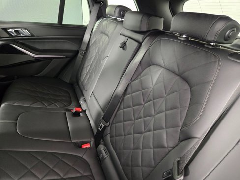 New 2026 BMW X5 xDrive40i w/ M Sport Package image 17