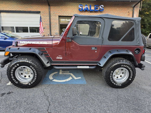 Used 2002 Jeep Wrangler X image 2