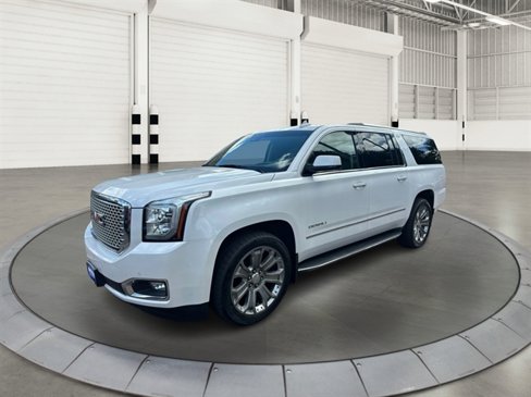 Used 2016 GMC Yukon XL Denali w/ Open Road Package image 9
