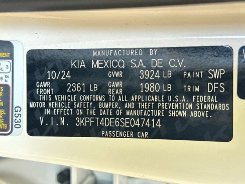 Used 2025 Kia K4 LX image 38