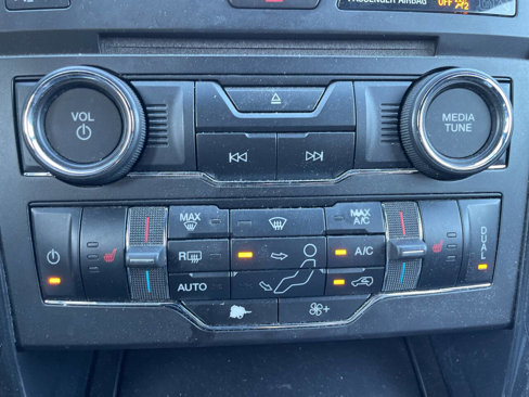 Used 2017 Ford Explorer XLT w/ Equipment Group 202A image 27