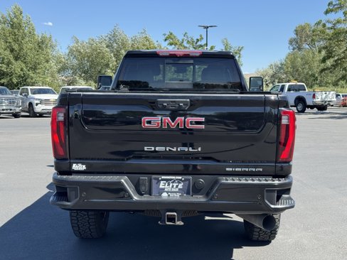Used 2024 GMC Sierra 3500 Denali w/ Denali Reserve Package image 8