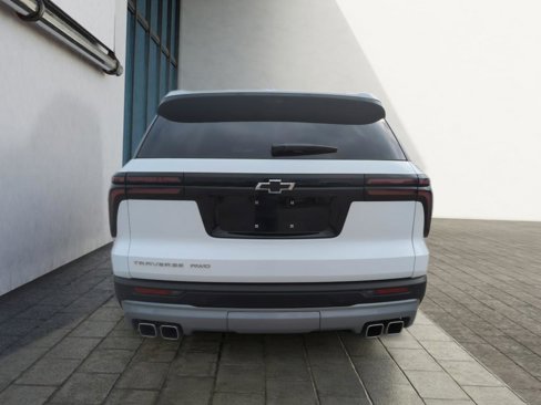 New 2026 Chevrolet Traverse LT w/ Sun and Wheel Package image 4