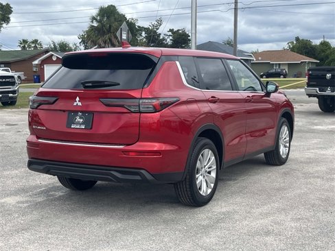 New 2025 Mitsubishi Outlander ES image 5