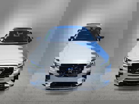Used 2024 Volvo S60 B5 Core image 4
