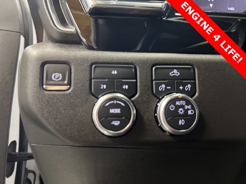 Used 2024 GMC Sierra 2500 SLE w/ SLE Value Package; image 9