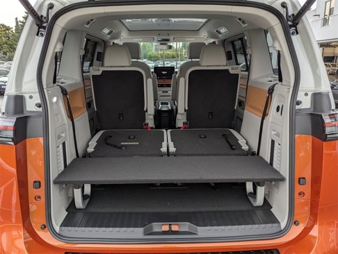New 2025 Volkswagen ID. Buzz Pro S Plus image 35