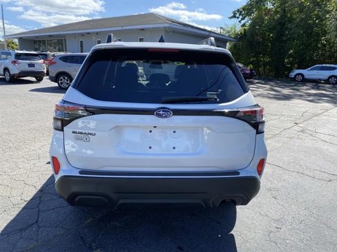 Certified 2025 Subaru Forester Premium image 4