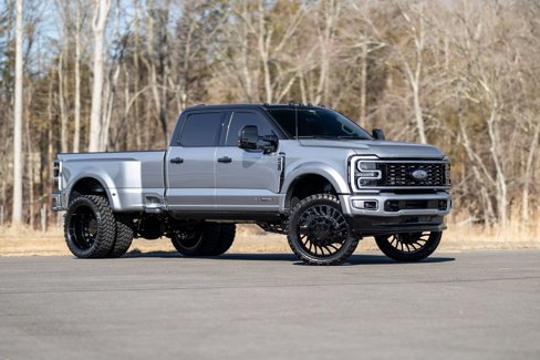 Used 2024 Ford F450 Limited w/ FX4 Off-Road Package image 2