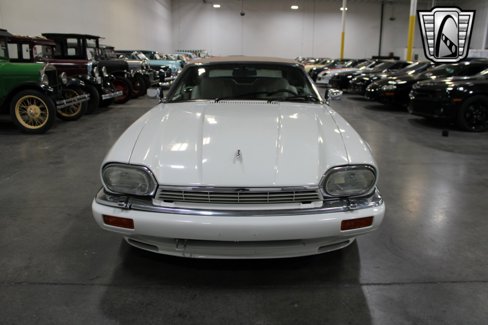 Used 1995 Jaguar XJS V12 Convertible image 2