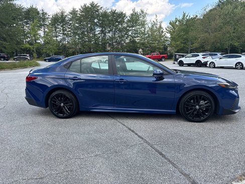 Used 2025 Toyota Camry SE image 4