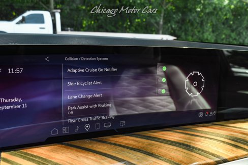 Used 2025 Cadillac Escalade ESV Sport Platinum w/ LPO, Floor Liner Package image 17