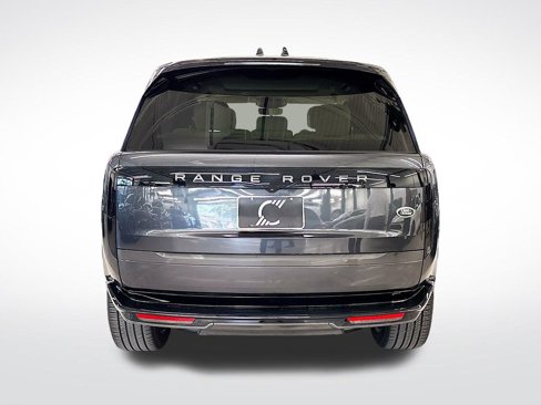 Used 2023 Land Rover Range Rover SE image 4
