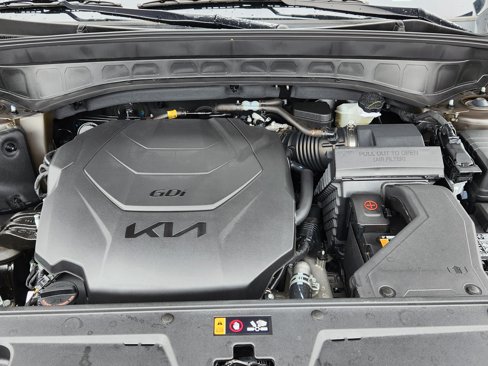 Used 2025 Kia Telluride S image 16