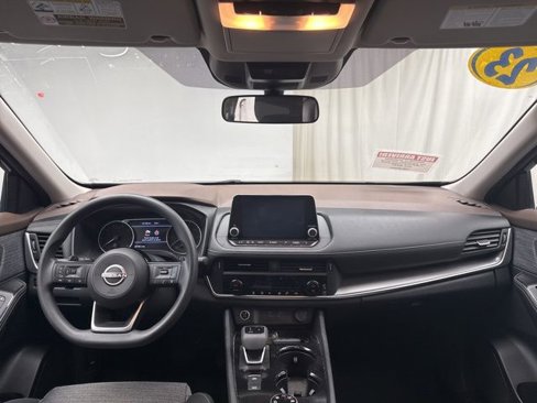 Used 2023 Nissan Rogue SV image 15