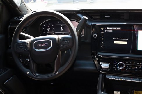 Used 2025 GMC Sierra 2500 AT4X image 25