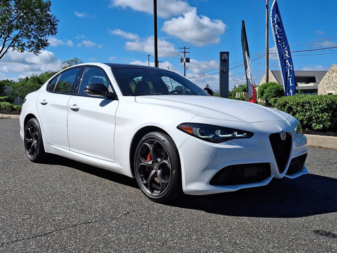 New 2025 Alfa Romeo Giulia AWD image 2