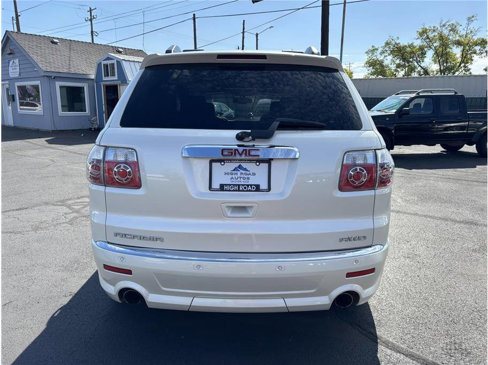 Used 2012 GMC Acadia Denali image 4